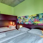 Meininger Hotel Berlin East Side Gallery